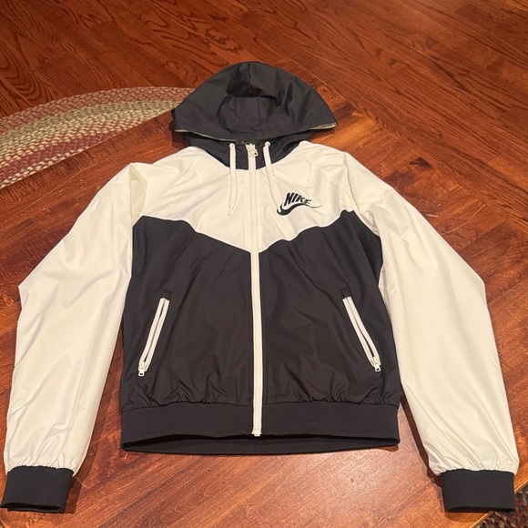 Nike Jackets & Blazers - Nike Women's Two-Tone Windbreaker Jacket